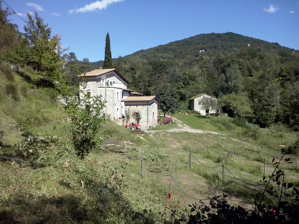 Agriturismo Di La Dall'Acqua Fivizzano Luaran gambar