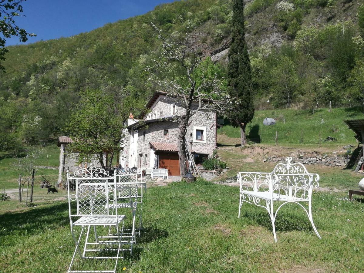 Agriturismo Di La Dall'Acqua Fivizzano Luaran gambar