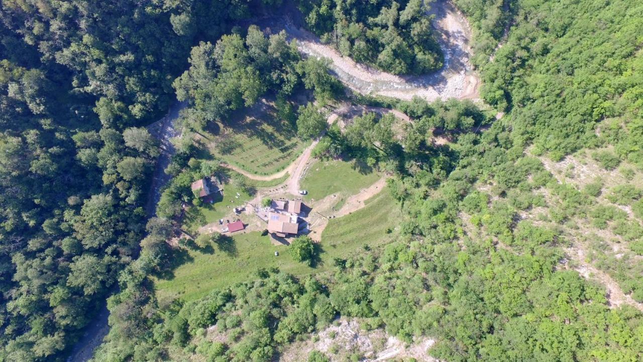 Agriturismo Di La Dall'Acqua Fivizzano Luaran gambar